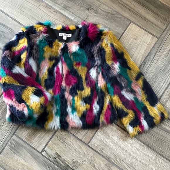 Jackets & Blazers - Colorful animal pattern faux fur shrug coat